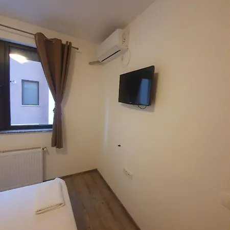Brizza 6 Mamaia Nord 公寓 那沃达利