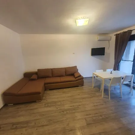 Brizza 6 Mamaia Nord